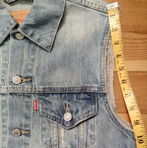 Levi's Jean Jacket Vest - Picture 7 of 9